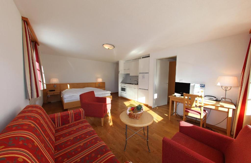 Aparthotel Muchetta Wiesen Екстериор снимка